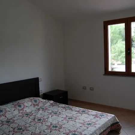Elegante Dotato Di Veranda Con Vista Mare C64