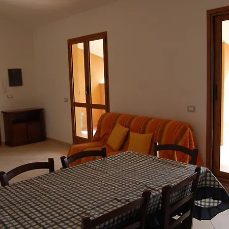 Elegante Dotato Di Veranda Con Vista Mare C64 Appartement Maladroxia